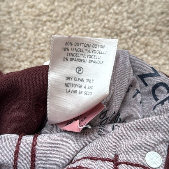 NWT Lucky Brand Zoe High Rise Straight Leg Coated Burgundy Jeans Size 26 Long - Picture 9 of 10